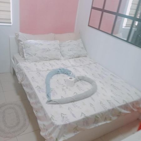 Urban Deca Staycation Mandaluyong Exterior foto