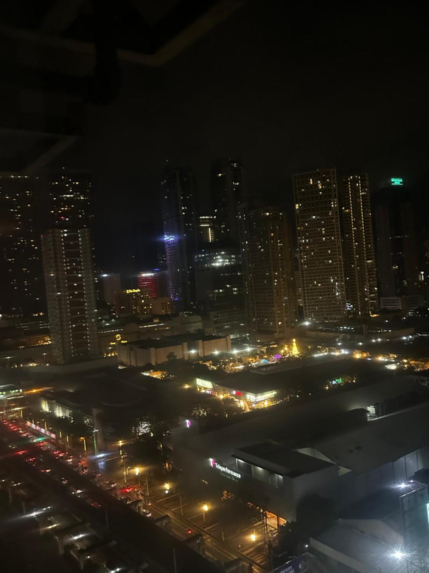 Urban Deca Staycation Mandaluyong Exterior foto